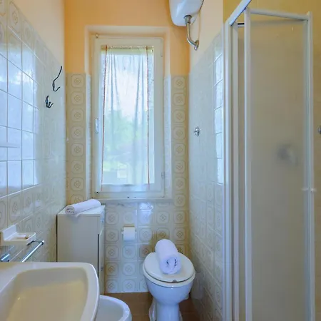 5 Bedroom Cozy In * Montefalcone Appennino