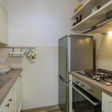 5 Bedroom Cozy In Feriehus